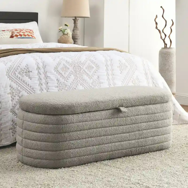Banco de almacenamiento tapizado con tela Teddy, taburete para el pie de la cama con bisagra de seguridad