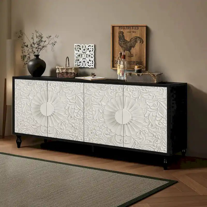 Sideboards mit geschnitztem symmetrischem Türdesign